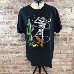 Black Graphic T-Shirt with Skeleton Cowboy Design xl